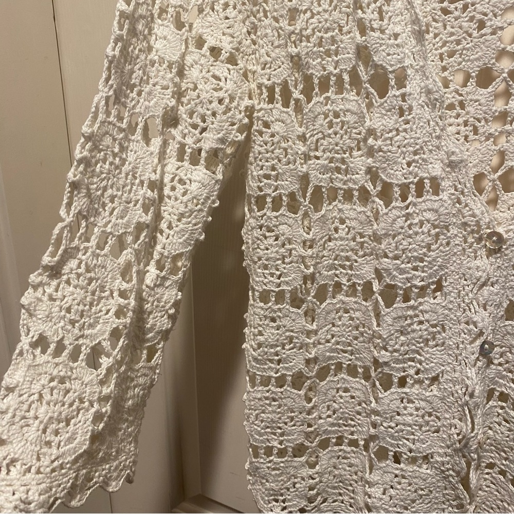 Beautiful Crochet Sweater XSP - Picture 4 of 4